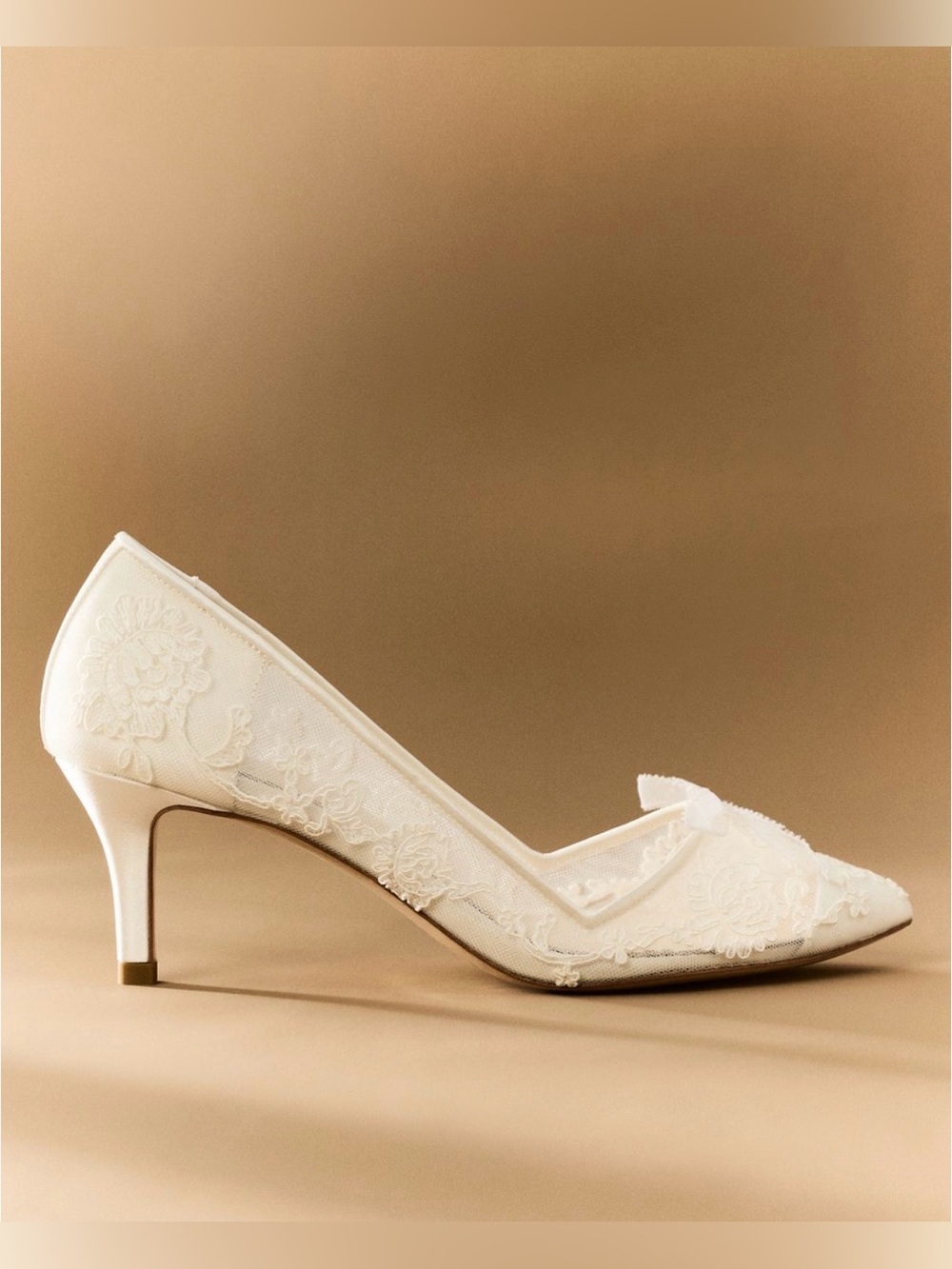 Bella Belle Floral Lace Embroidered Kitten Heels